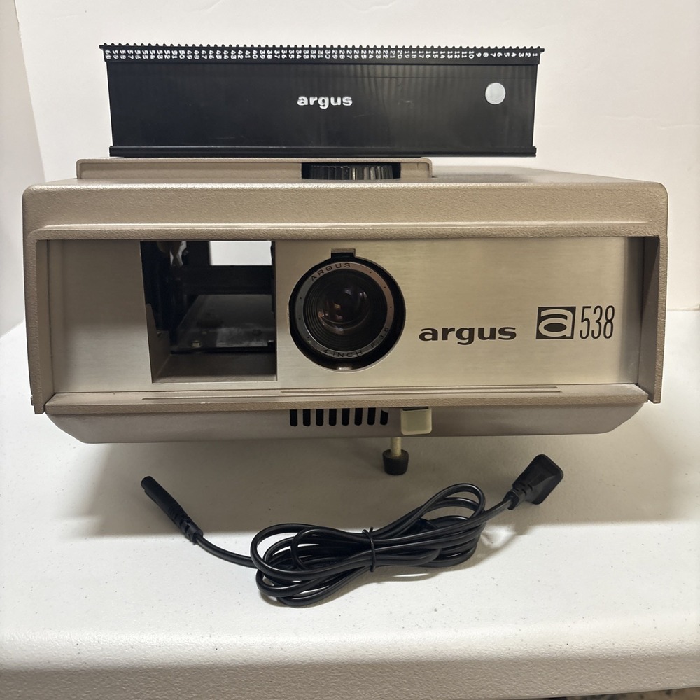 Vintage Argus a538 Portable Slide Projector Only Need Bulb Tested Working EUC